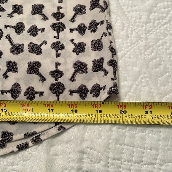 Talbots Pullover Polyester KEYS Dressy Top Small in Great Condition - Picture 13 of 16